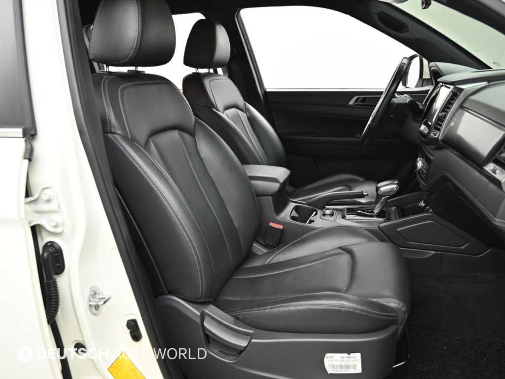 KGM Rexton — photo 10