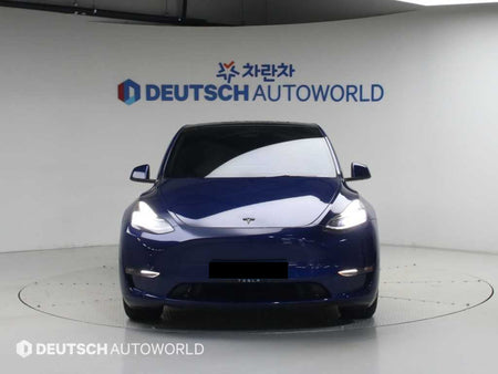 Tesla Model Y — photo 03