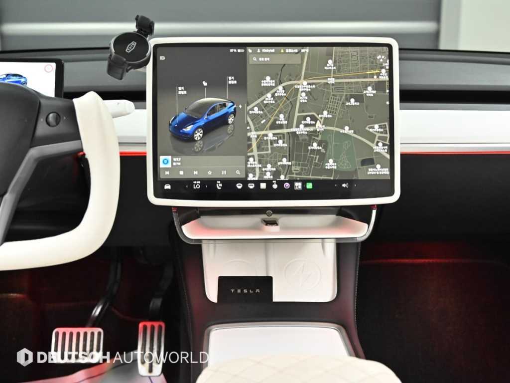 Tesla Model Y — photo 14