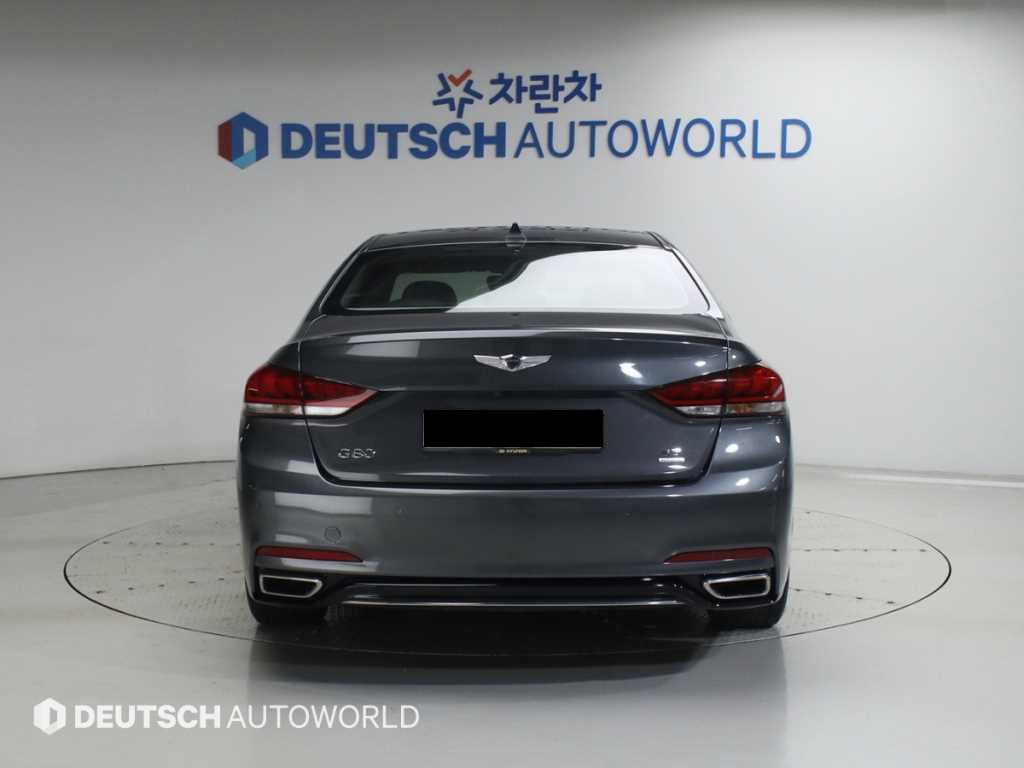 Genesis G80 — photo 04