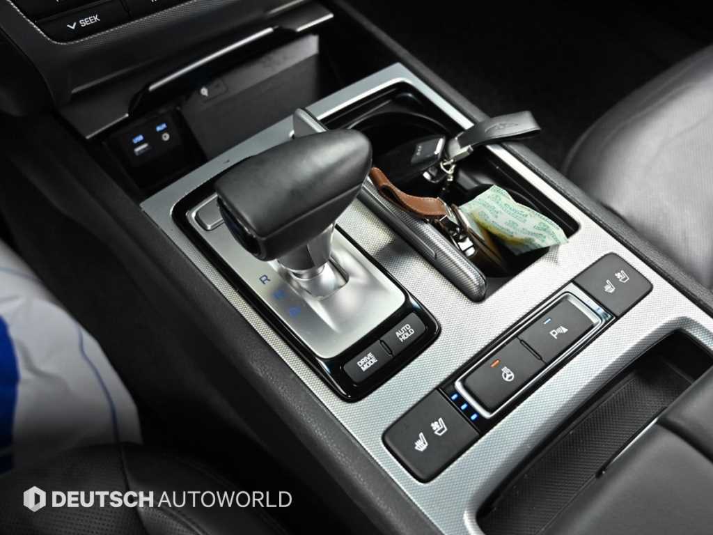 Genesis G80 — photo 09