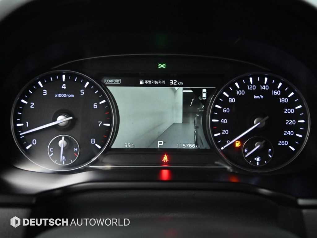 Kia K9 — photo 08