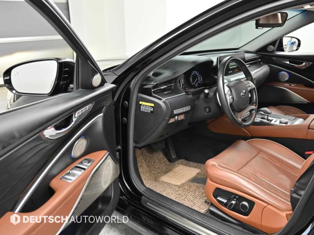 Kia K9 — photo 11