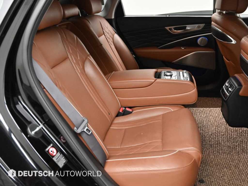Kia K9 — photo 12