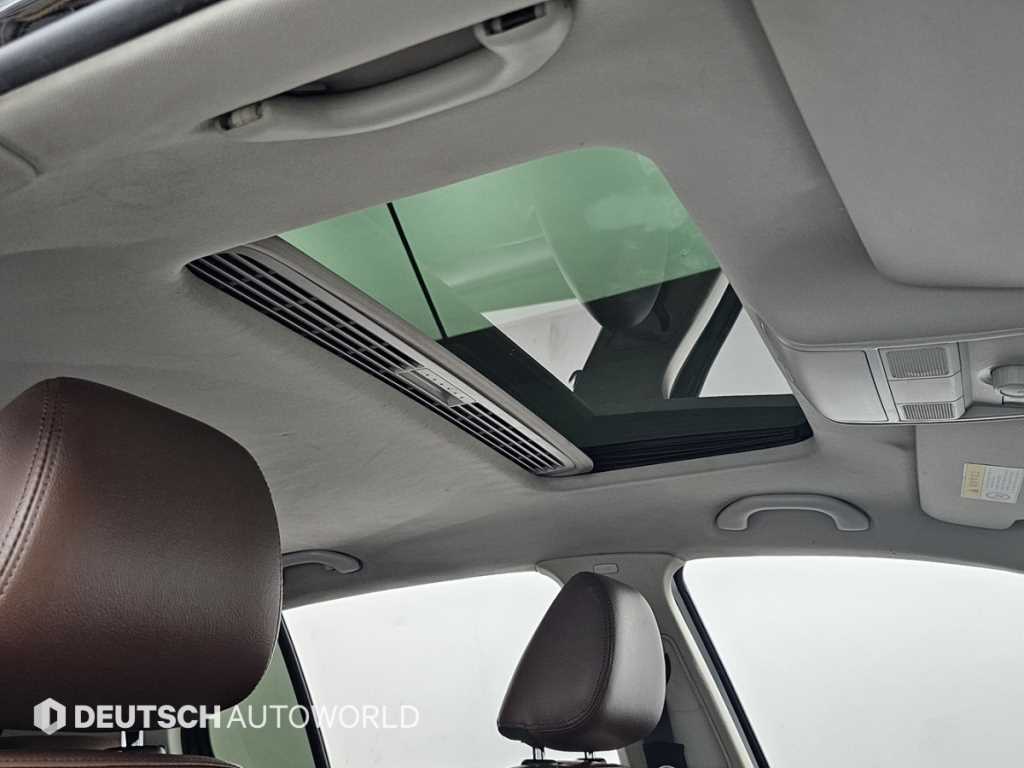 Volkswagen Golf — photo 18