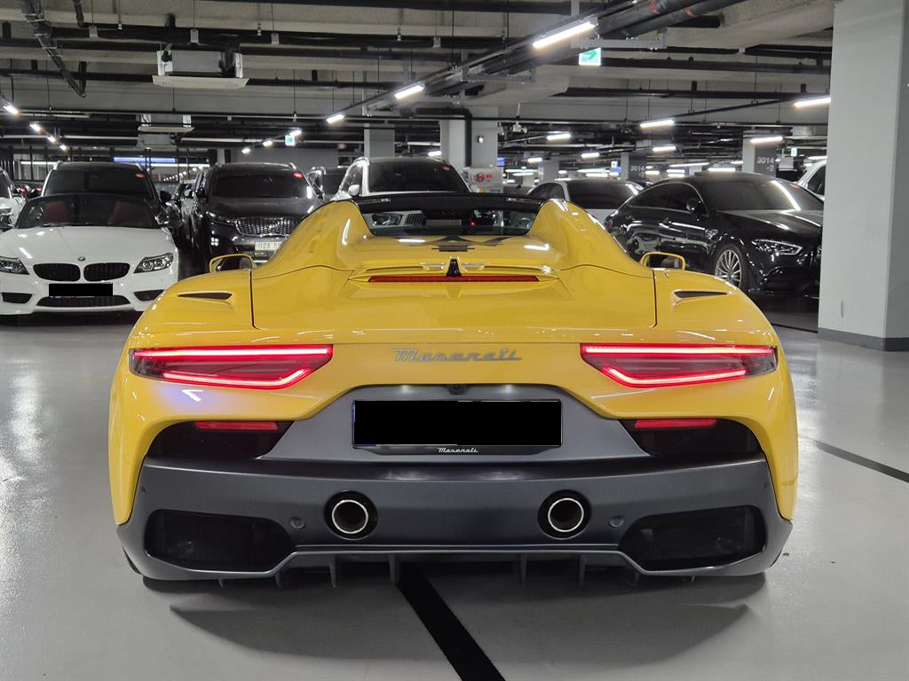 Maserati MC20 — photo 05