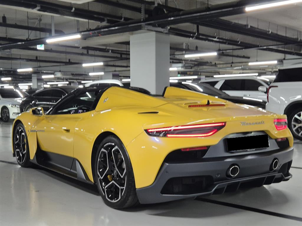 Maserati MC20 — photo 06