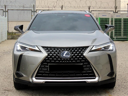 Lexus UX — photo 01