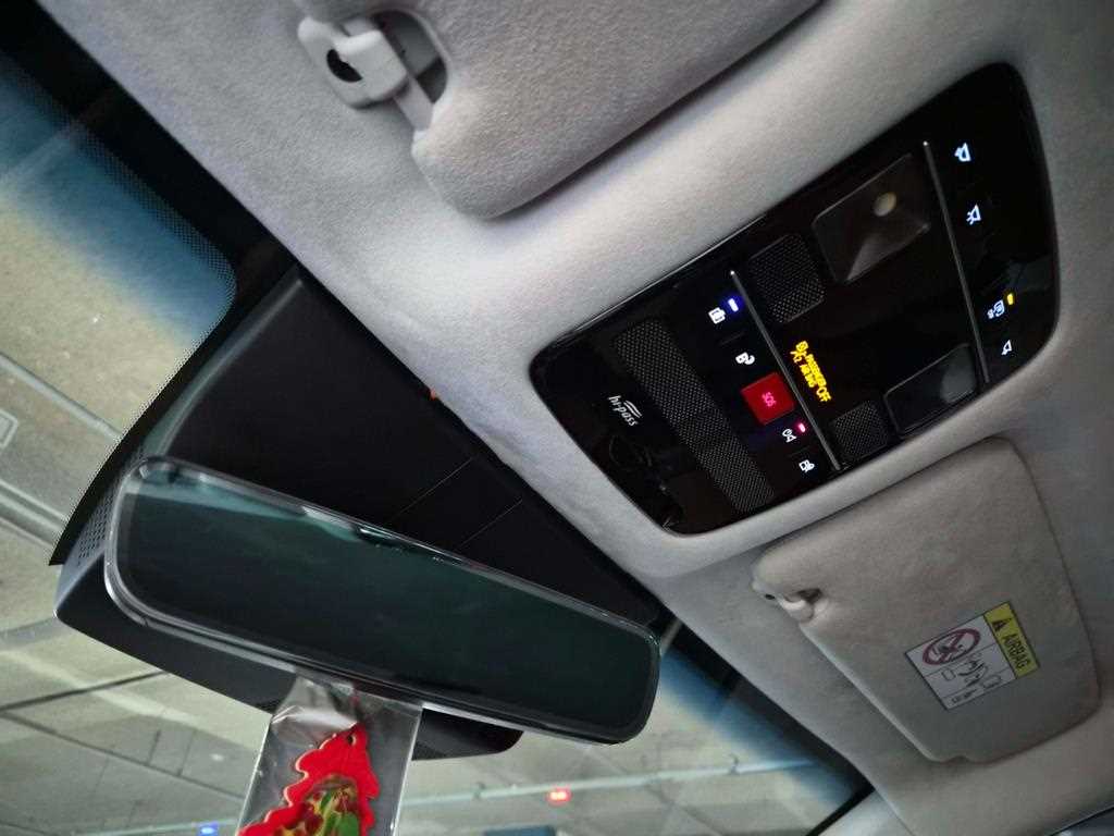 Hyundai Grandeur — photo 18