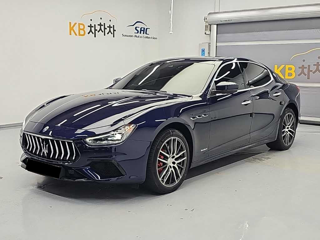 Maserati Ghibli — photo 01