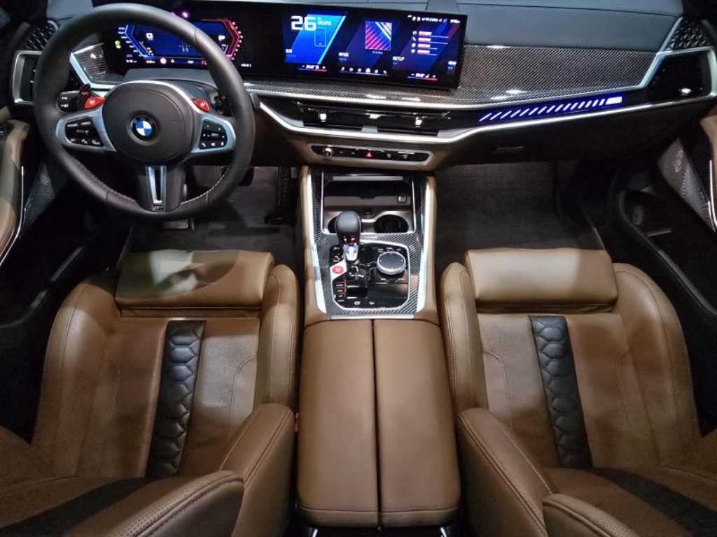 BMW X5M — photo 07