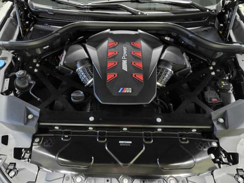 BMW X5M — photo 15