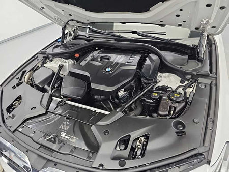 BMW 5-Series — photo 05