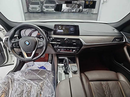 BMW 5-Series — photo 07