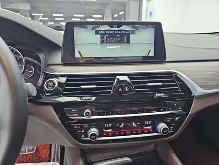 BMW 5-Series — photo 10
