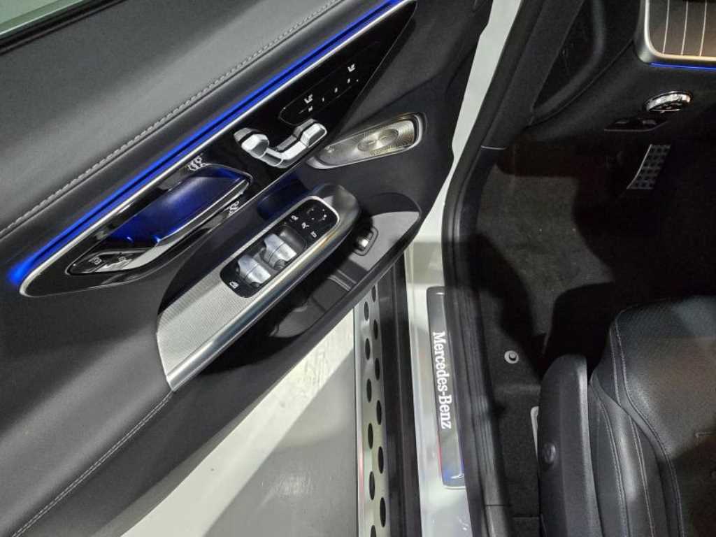 Mercedes-Benz GLC-Class — photo 08