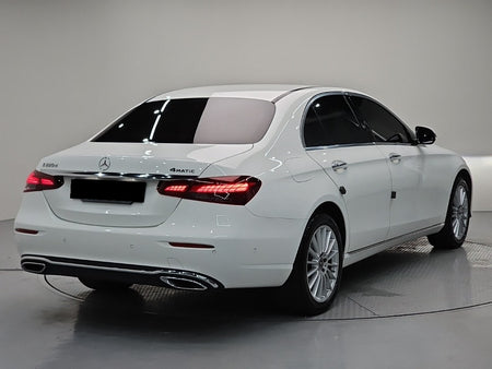 Mercedes-Benz E-Class — photo 04