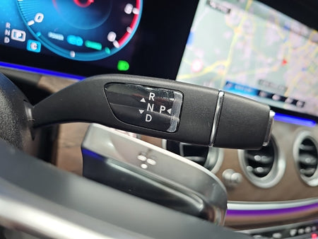 Mercedes-Benz E-Class — photo 08