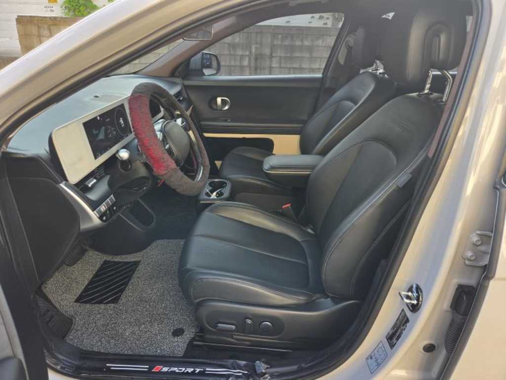 Hyundai Ioniq5 — photo 05