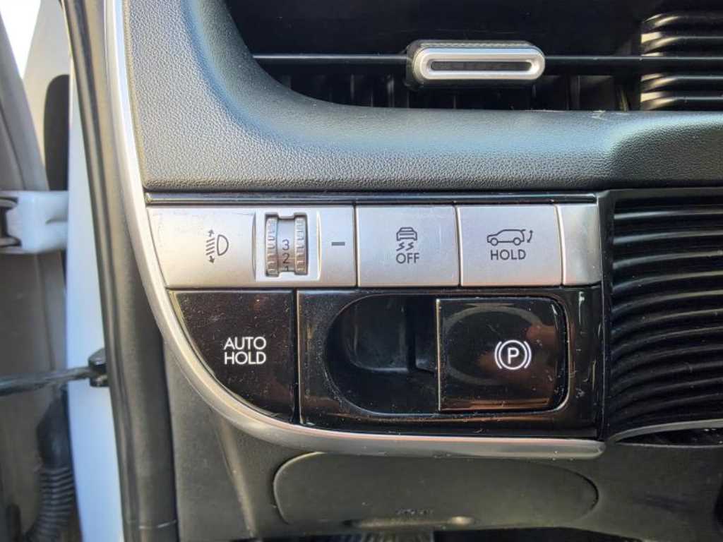 Hyundai Ioniq5 — photo 14