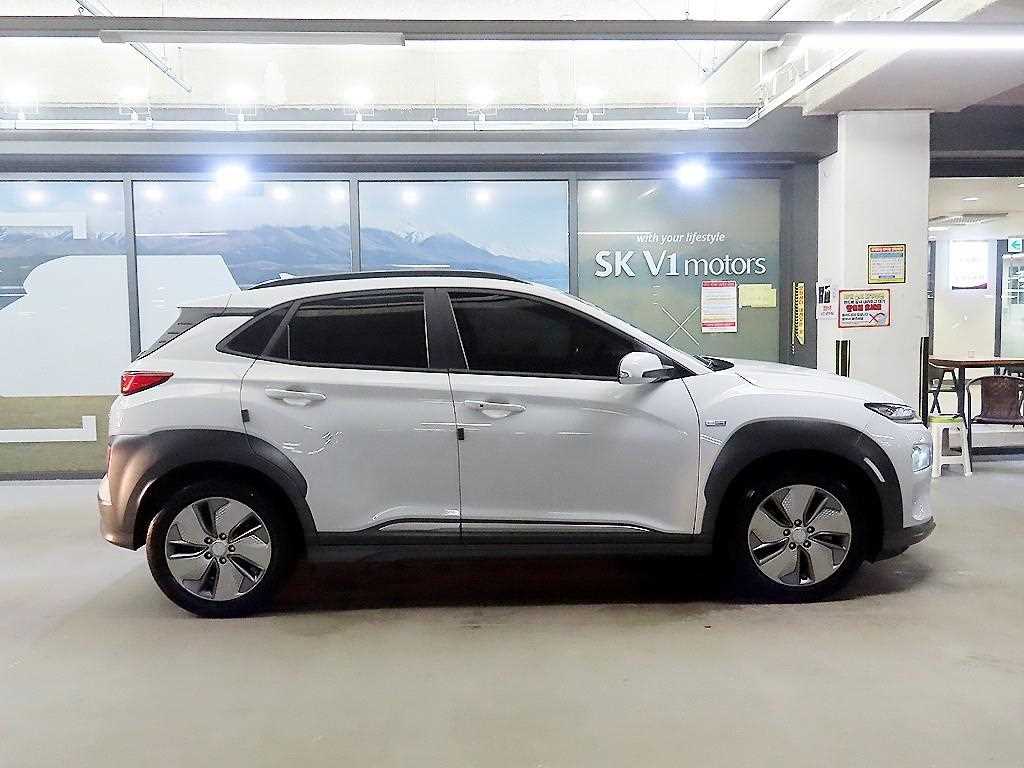 Hyundai Kona — photo 03