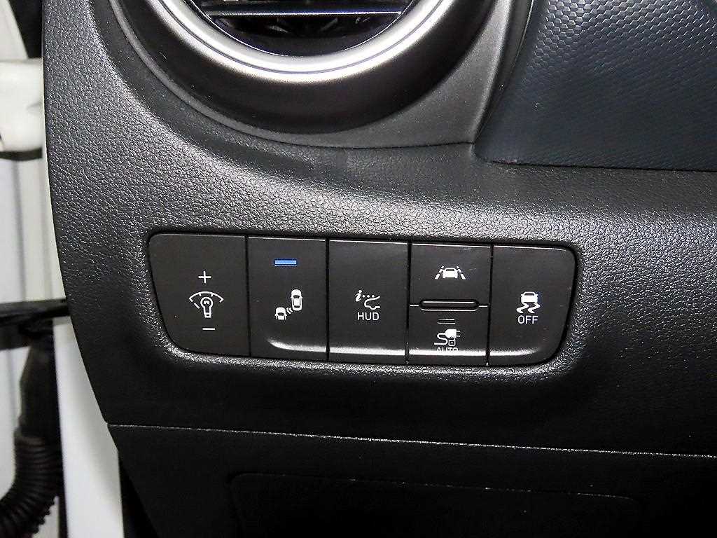 Hyundai Kona — photo 14