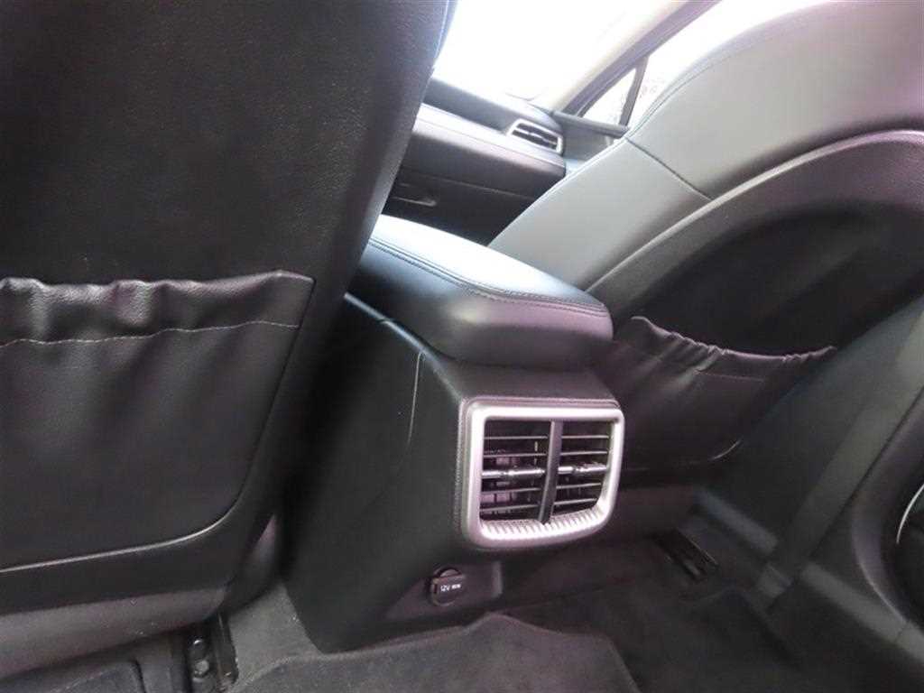 Kia K5 — photo 11