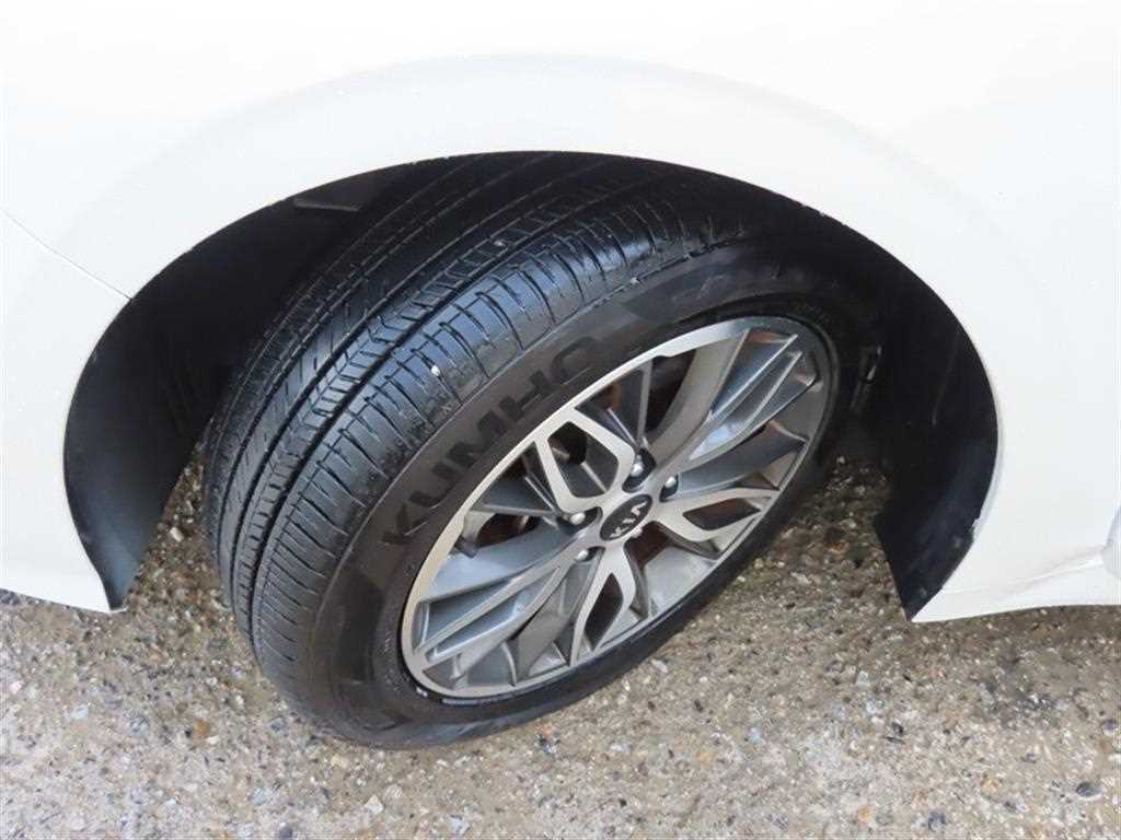 Kia K5 — photo 19