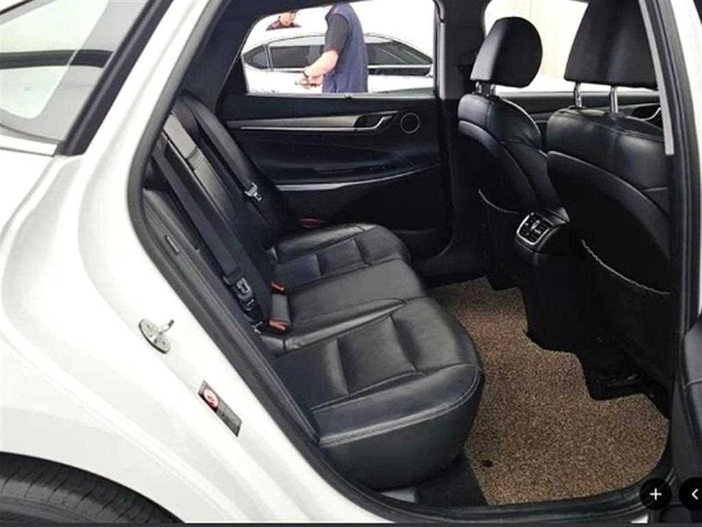 Hyundai Grandeur — photo 13