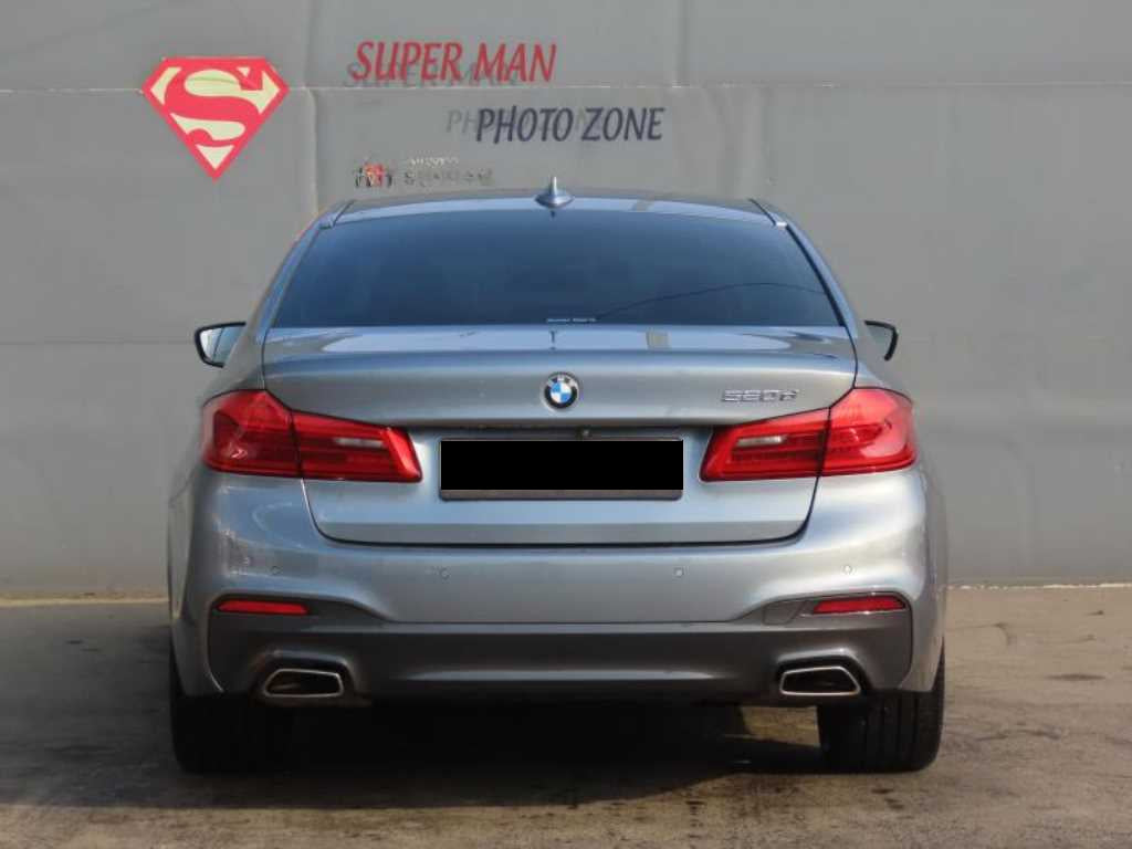 BMW 5-Series — photo 03