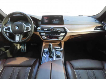 BMW 5-Series — photo 08
