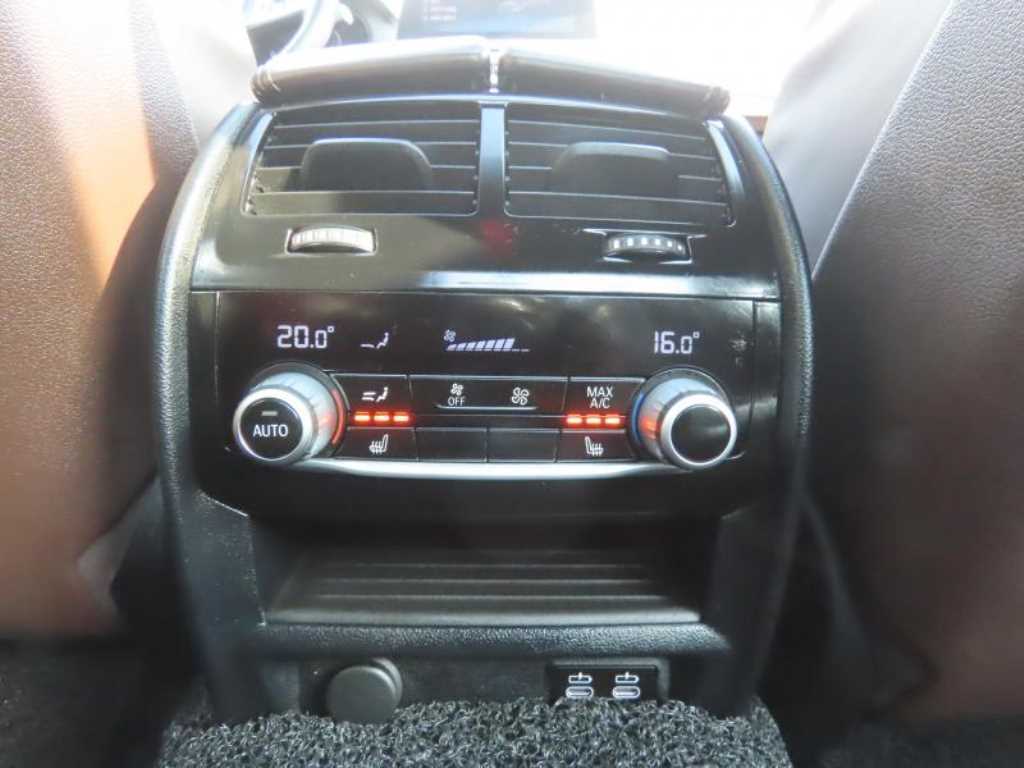 BMW 5-Series — photo 17