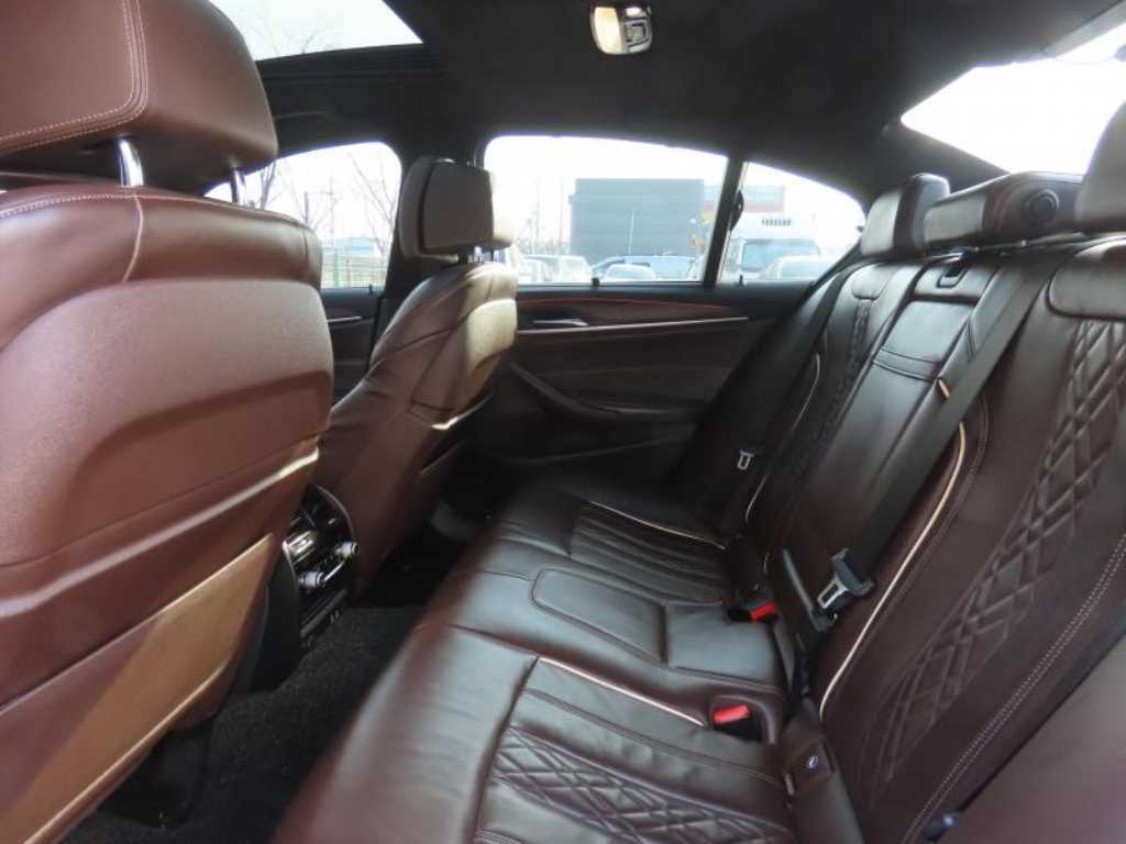 BMW 5-Series — photo 18