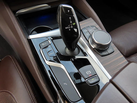BMW 5-Series — photo 11