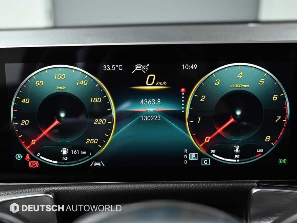 Mercedes-Benz GLB-Class — photo 08