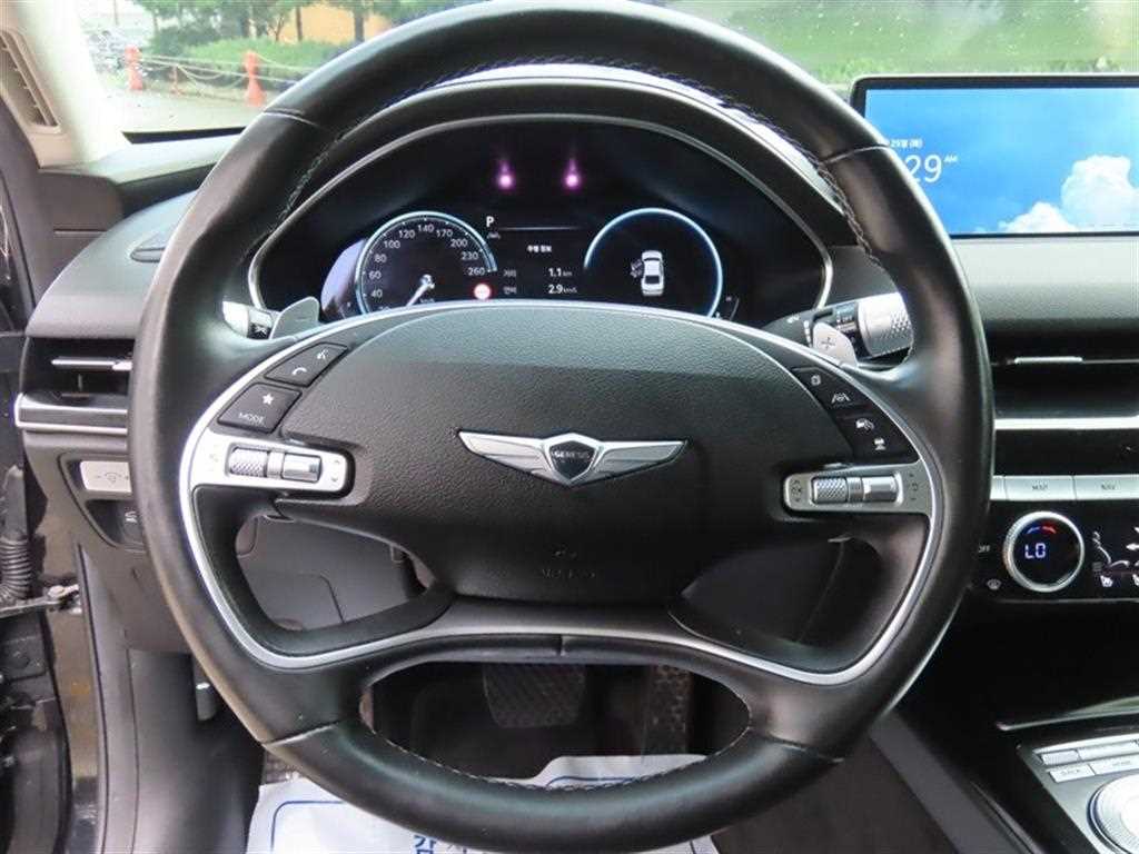 Genesis G80 — photo 10