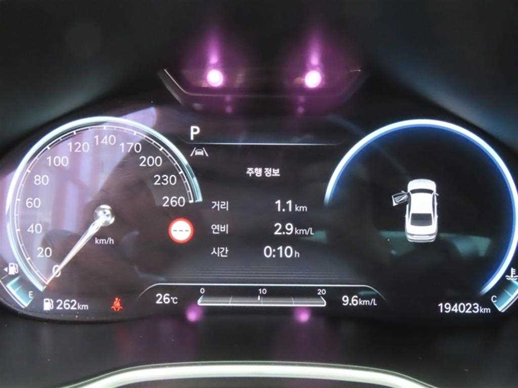Genesis G80 — photo 12
