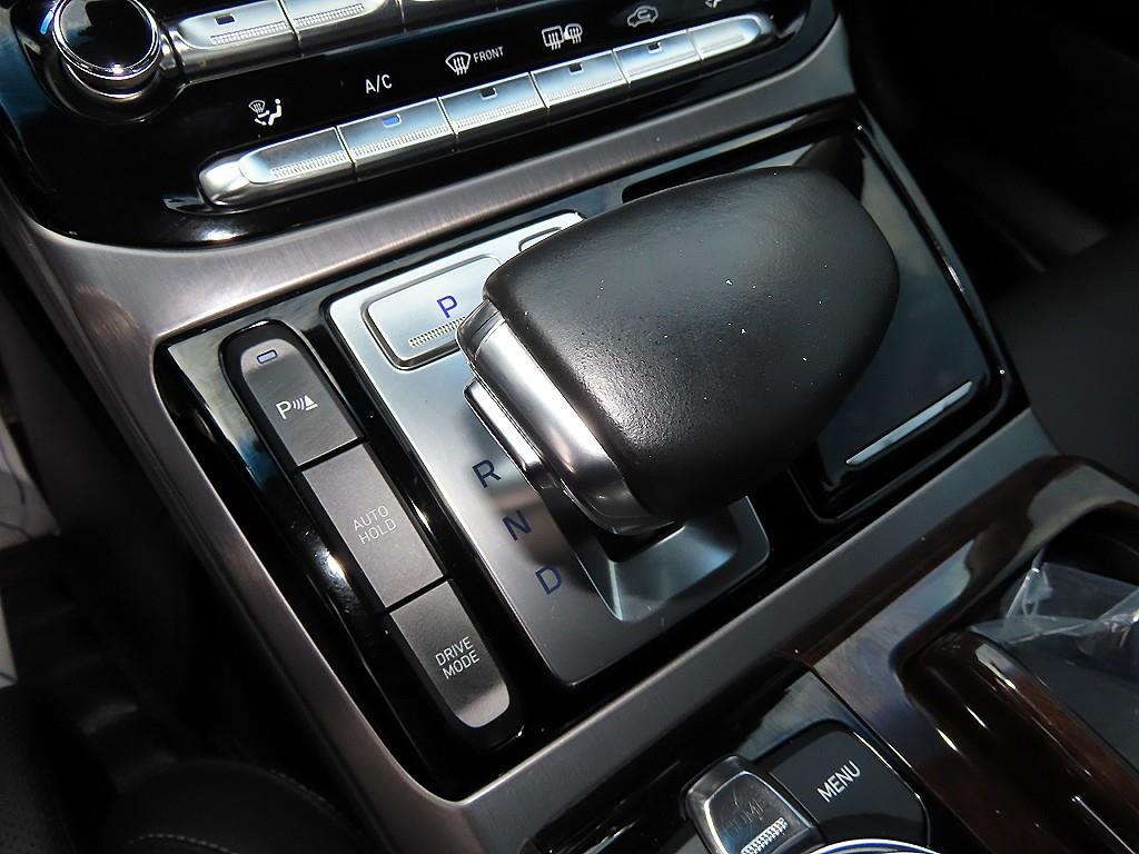 Genesis EQ900 — photo 10