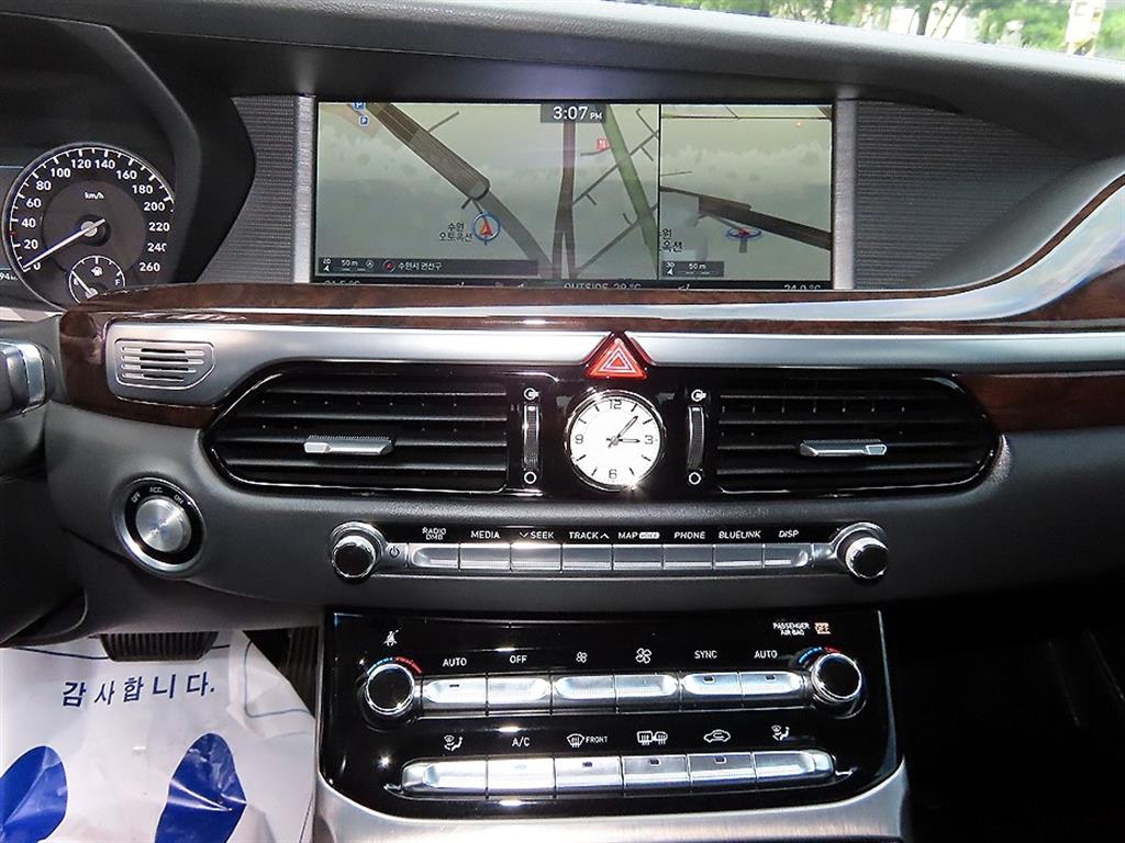Genesis EQ900 — photo 14