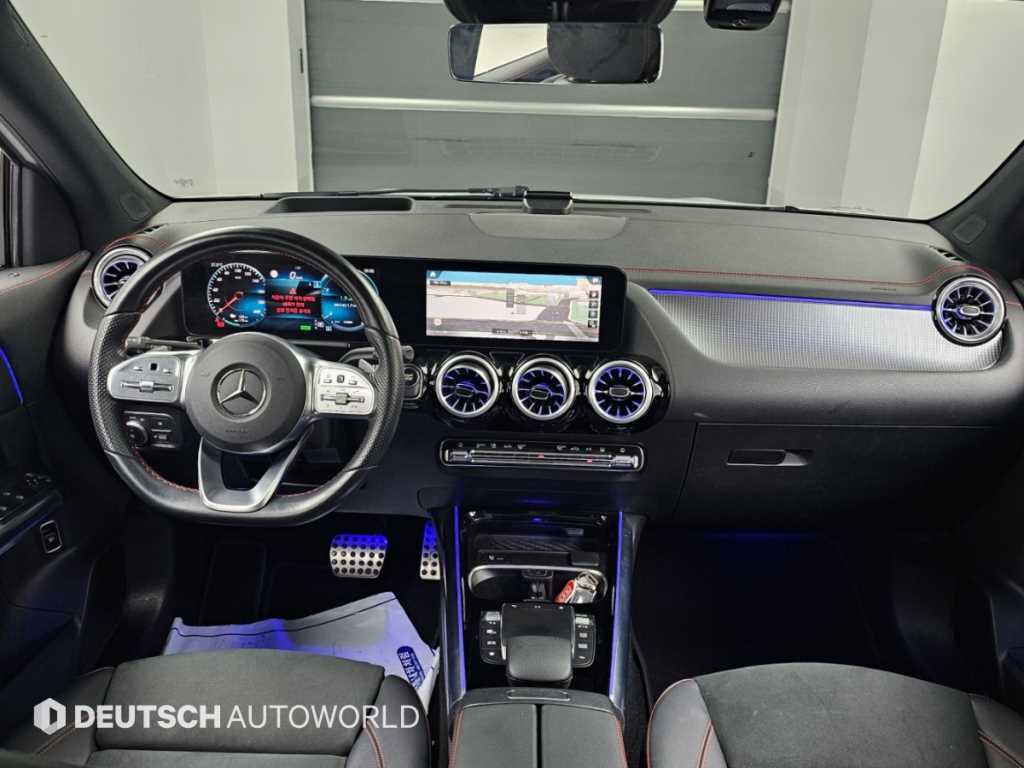 Mercedes-Benz EQA — photo 07