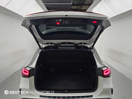 Mercedes-Benz EQA — photo 19
