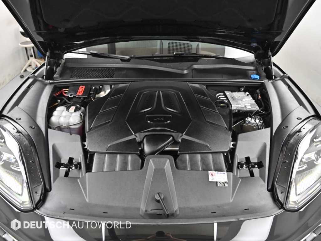 Porsche Cayenne — photo 06