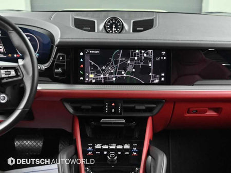Porsche Cayenne — photo 14
