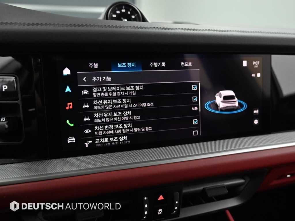 Porsche Cayenne — photo 17