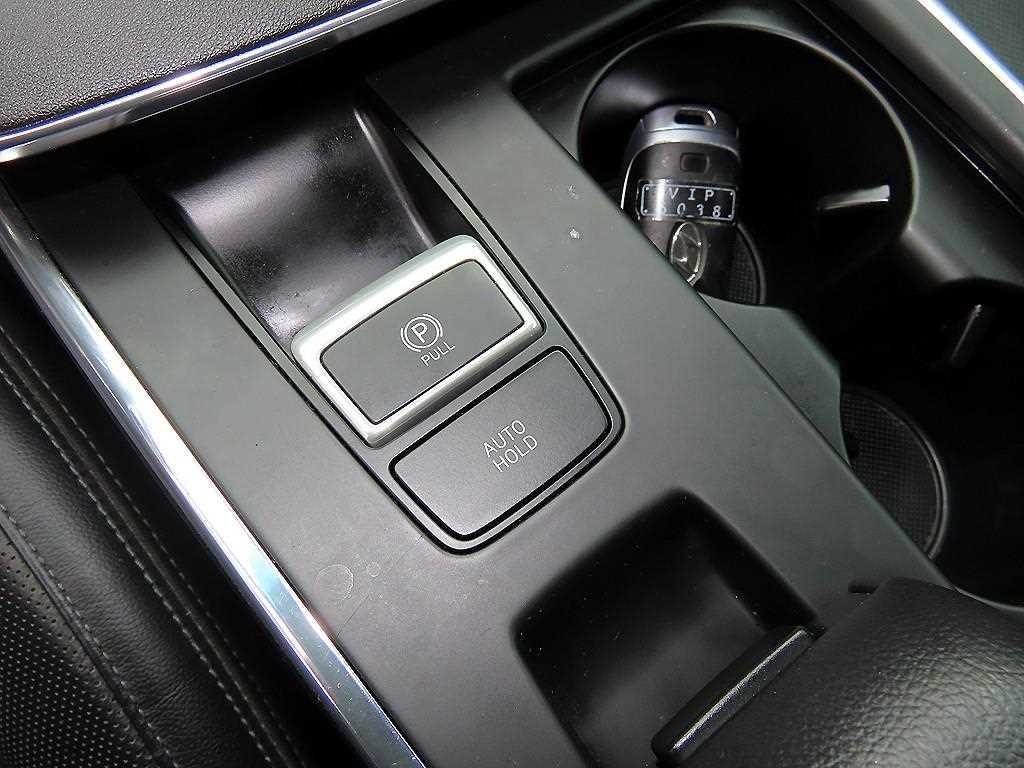 Hyundai Grandeur — photo 13