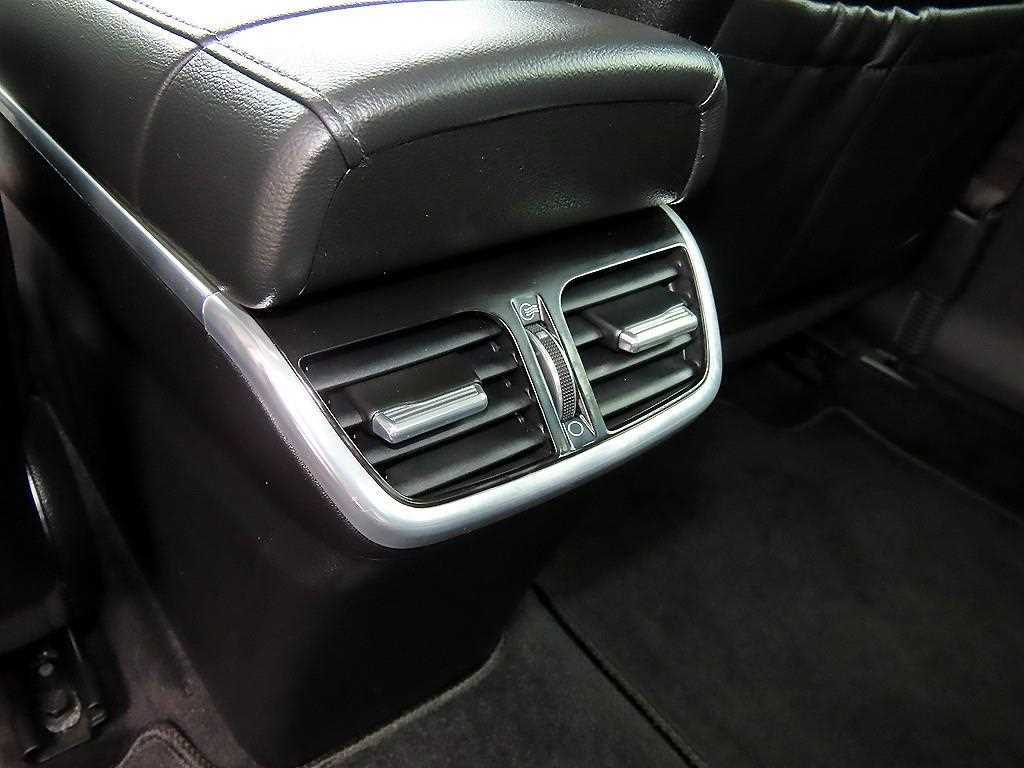 Hyundai Grandeur — photo 17