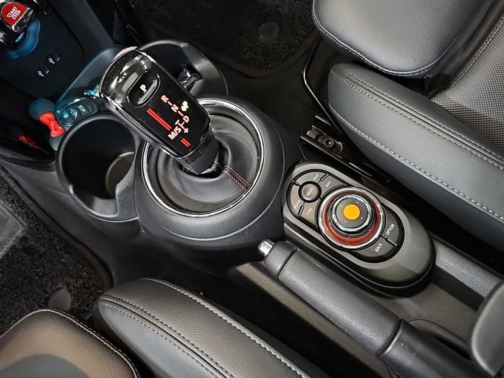 Mini Cooper — photo 08