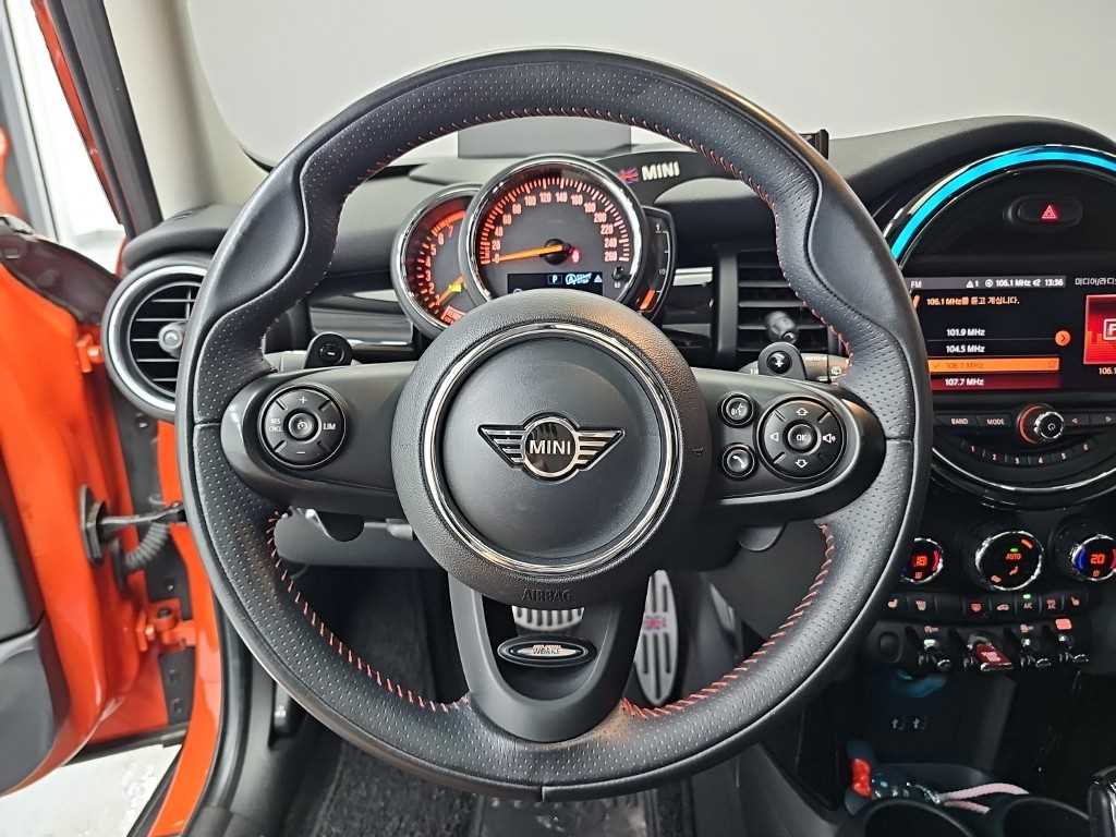 Mini Cooper — photo 09