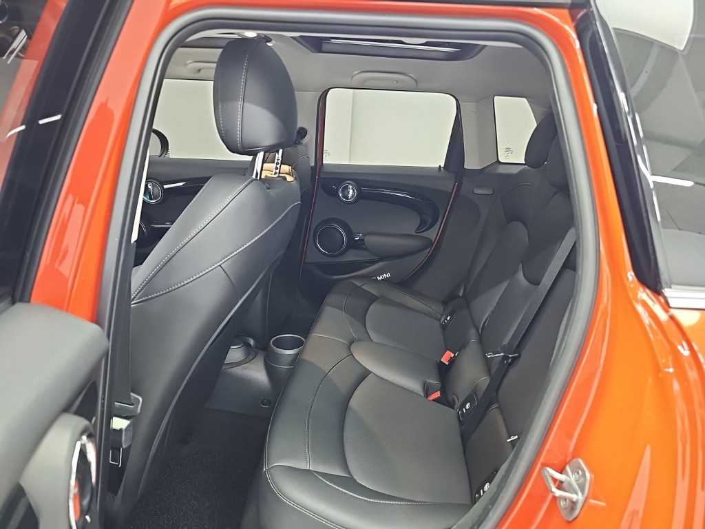 Mini Cooper — photo 12