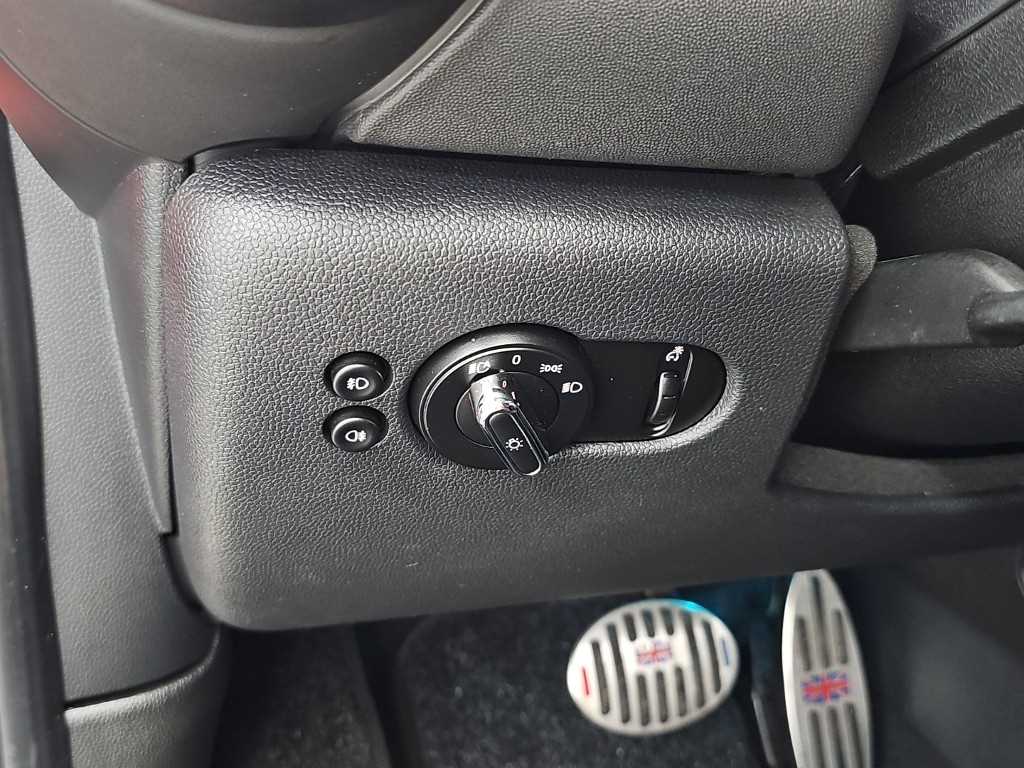 Mini Cooper — photo 19